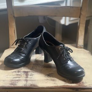 Oxfords lace up heels